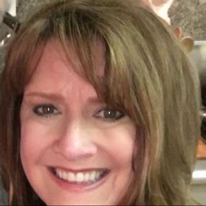 Meet your Posher, Michele